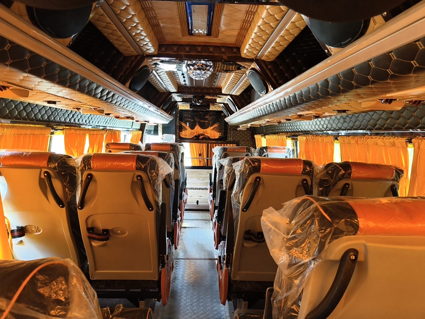 25 seater bus rental in Bangalore